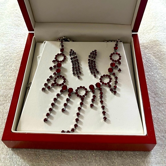 NWT Custom Jewelry Set - Ruby - Picture 3 of 6